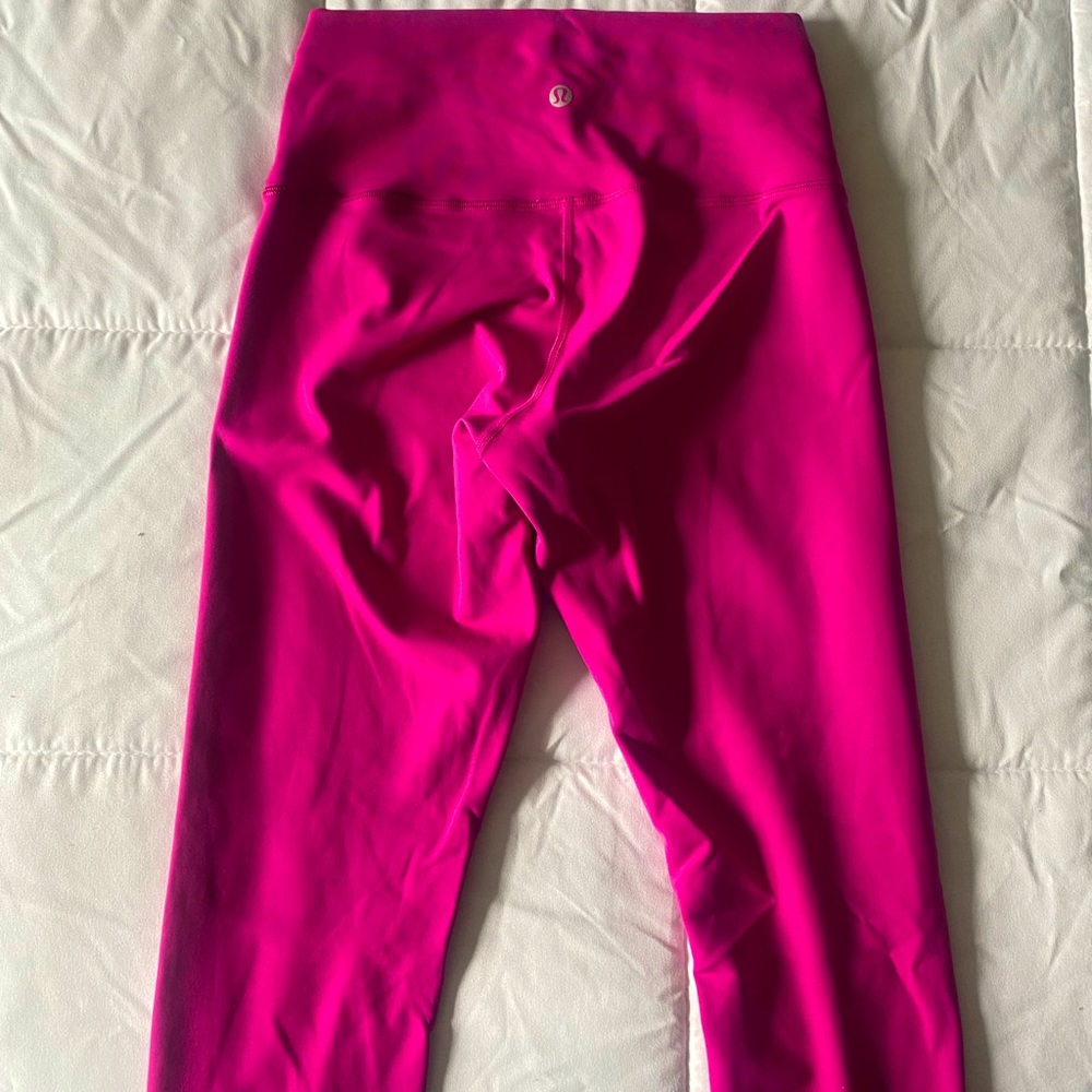 Lulu Lemmon Size 6 Wunder Train leggings